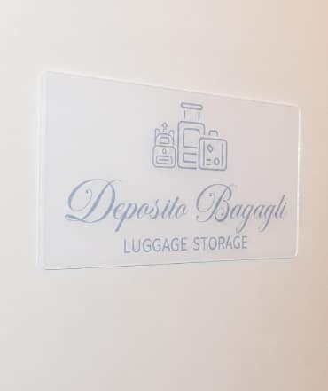 Servizio deposito bagagli per gli ospiti di Tribunali Apartments Napoli