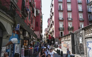 Scorcio del centro storico di Napoli